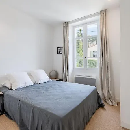 A 2 Pas Du Port Avec Piscine Appartement *